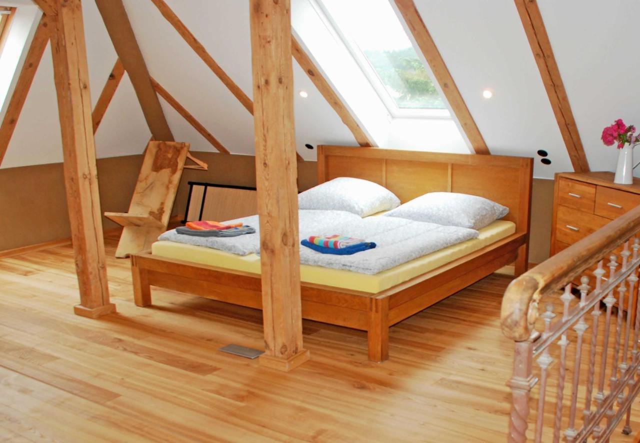 Ferienwohnungen Im Gutshaus Gnies ภายนอก รูปภาพ