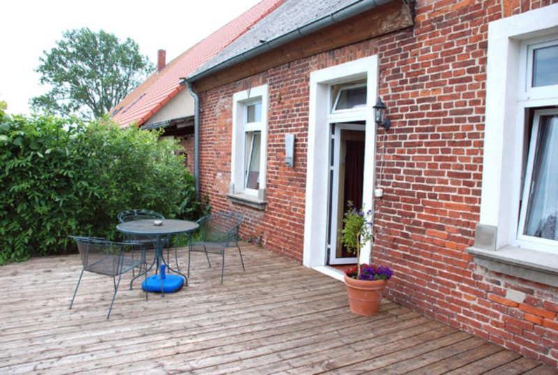 Ferienwohnungen Im Gutshaus Gnies ภายนอก รูปภาพ